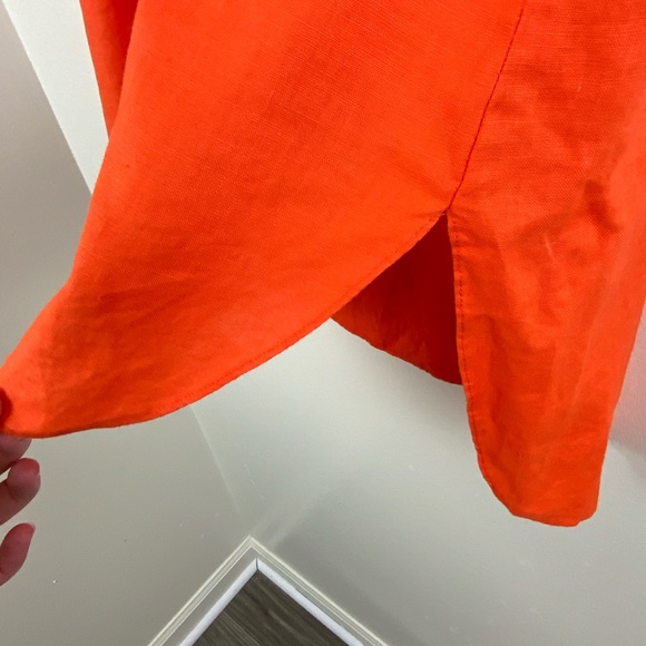 Neiman Marcus Orange Sleeveless V-Neck Tank - Picture 4 of 5